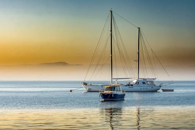 Que signifie rêver de bateau à quai ?