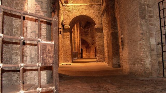 Que signifie rêver de cachot ?