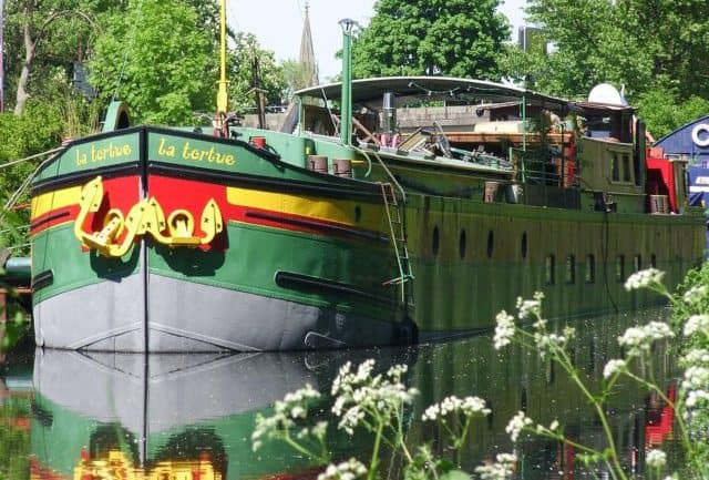 Un rêve de péniche et son interprétation authentique: Que signifie rêver de péniche ?