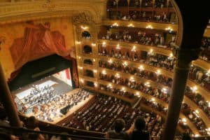 Rêver de théâtre et son interprétation: