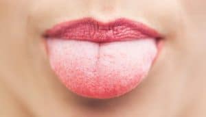 Rêver de cheveux dans la bouche et son interprétation: