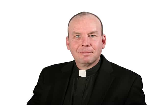 Un rêve de prêtre et son interprétation authentique: Que signifie rêver de prêtre ?