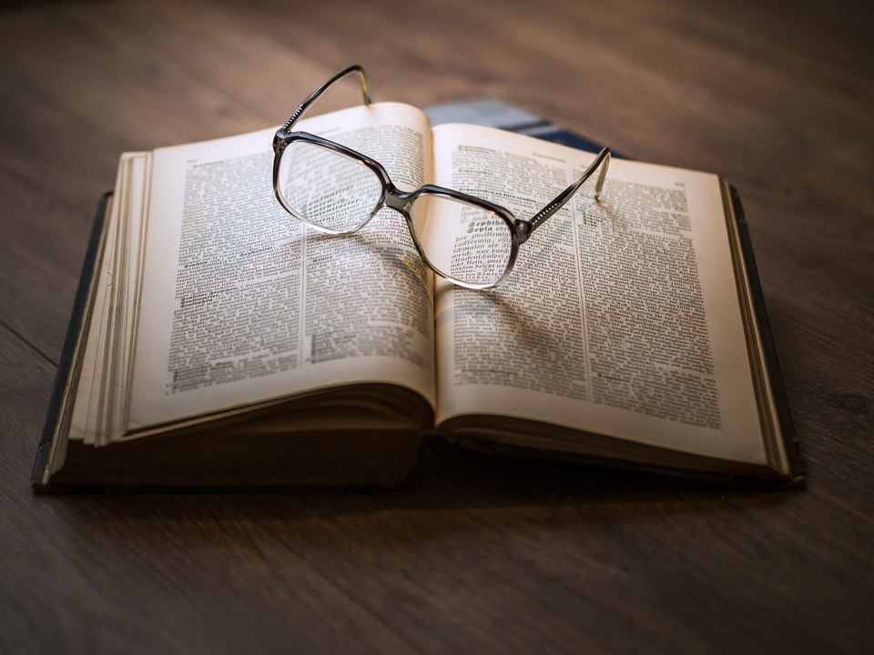 Un rêve de raconter et son interprétation authentique: Que signifie rêver de raconter ?