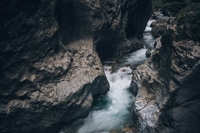 Le rêve de ruisseau et sa signification: