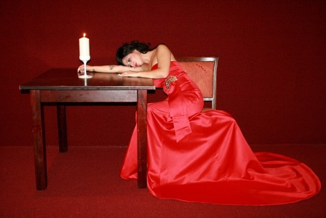 Rêver de vêtements rouges - Sens et interprétations: Que signifie un rêve de vêtements rouges ?