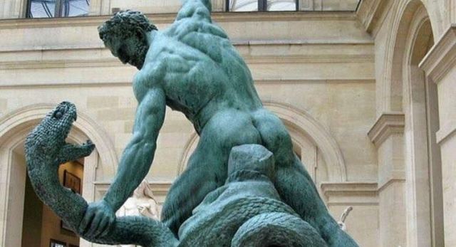 Le rêve de combattre un serpent et sa signification: Que signifie rêver de combattre un serpent ?