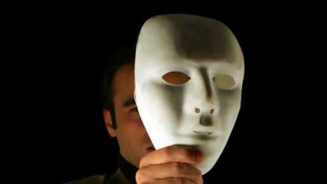 Le rêve de démasquer et sa signification: Que signifie rêver de démasquer ?