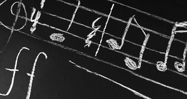 Rêver de toilettes et son interprétation authentique: Que signifie rêver de musique ?