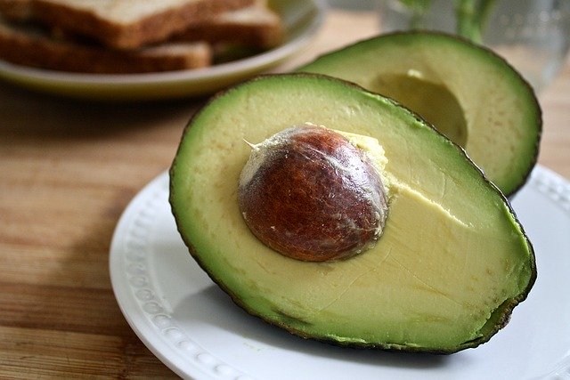 Que signifie rêver de manger un avocat ?