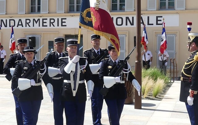 Le rêve de gendarme et sa signification: Pourquoi rêver de gendarme ?