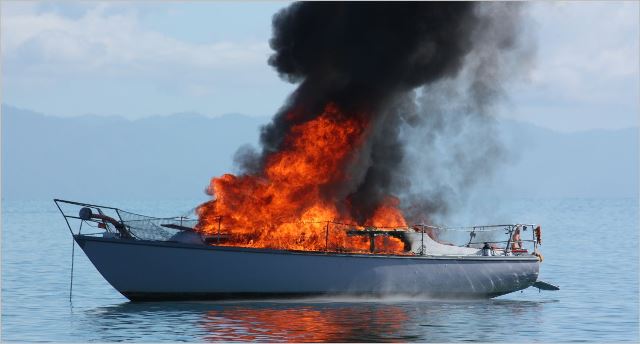 Un rêve de bateau en feu et sa signification: Que signifie rêver de bateau en feu ?