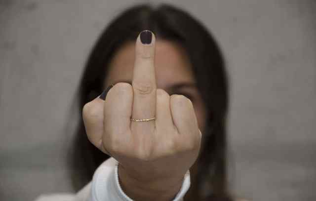 Le rêve de grossièreté et son explication en détails: Que signifie rêver de grossier ?