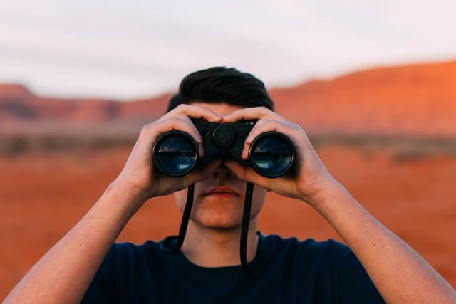 Un rêve d'être observé et sa signification: Pourquoi rêver d'être observé ?
