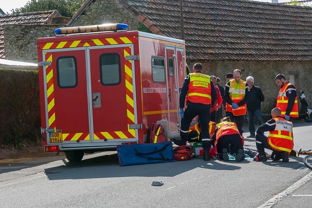 v Que signifie rêver de secours ?
