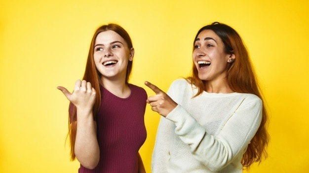 Un rêve de se moquer et sa signification authentique: Que signifie rêver de se moquer ?