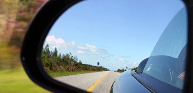 Un rêve de rétroviseur et sa signification: Que signifie rêver de rétroviseur ?