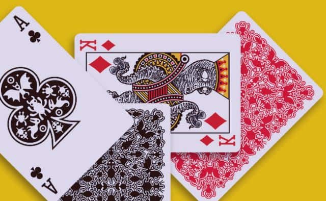 Un rêve de jouer aux cartes et sa signification: Que signifie rêver de jouer aux cartes ?