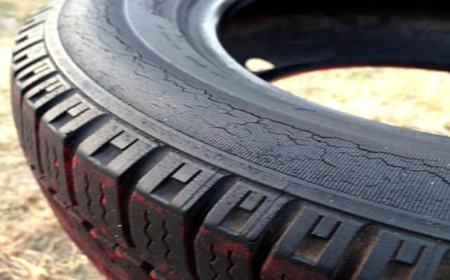 Un rêve de pneus de voiture et sa signification: Que signifie rêver de pneus de voiture ?